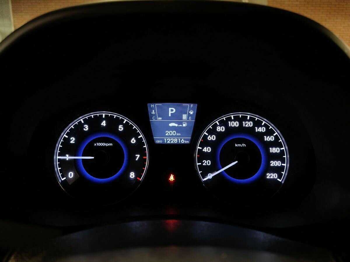 Купить Hyundai Solaris с пробегом. Фото: #15