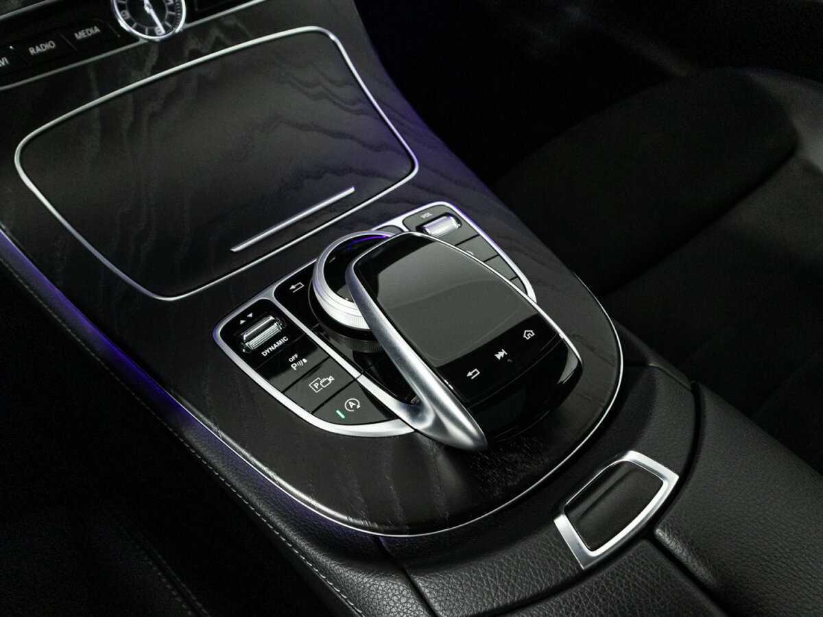 Купить Mercedes-Benz E-Класс с пробегом. Фото: #17