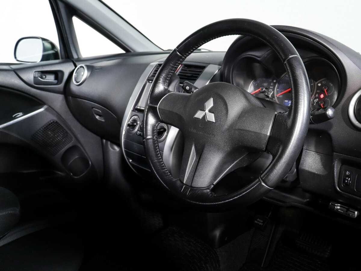 Купить Mitsubishi Colt с пробегом. Фото: #13
