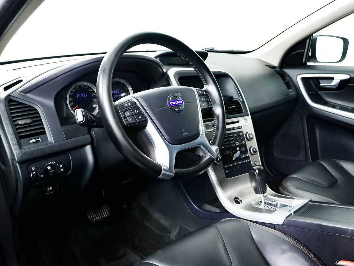 Купить Volvo XC60 с пробегом. Фото: #12