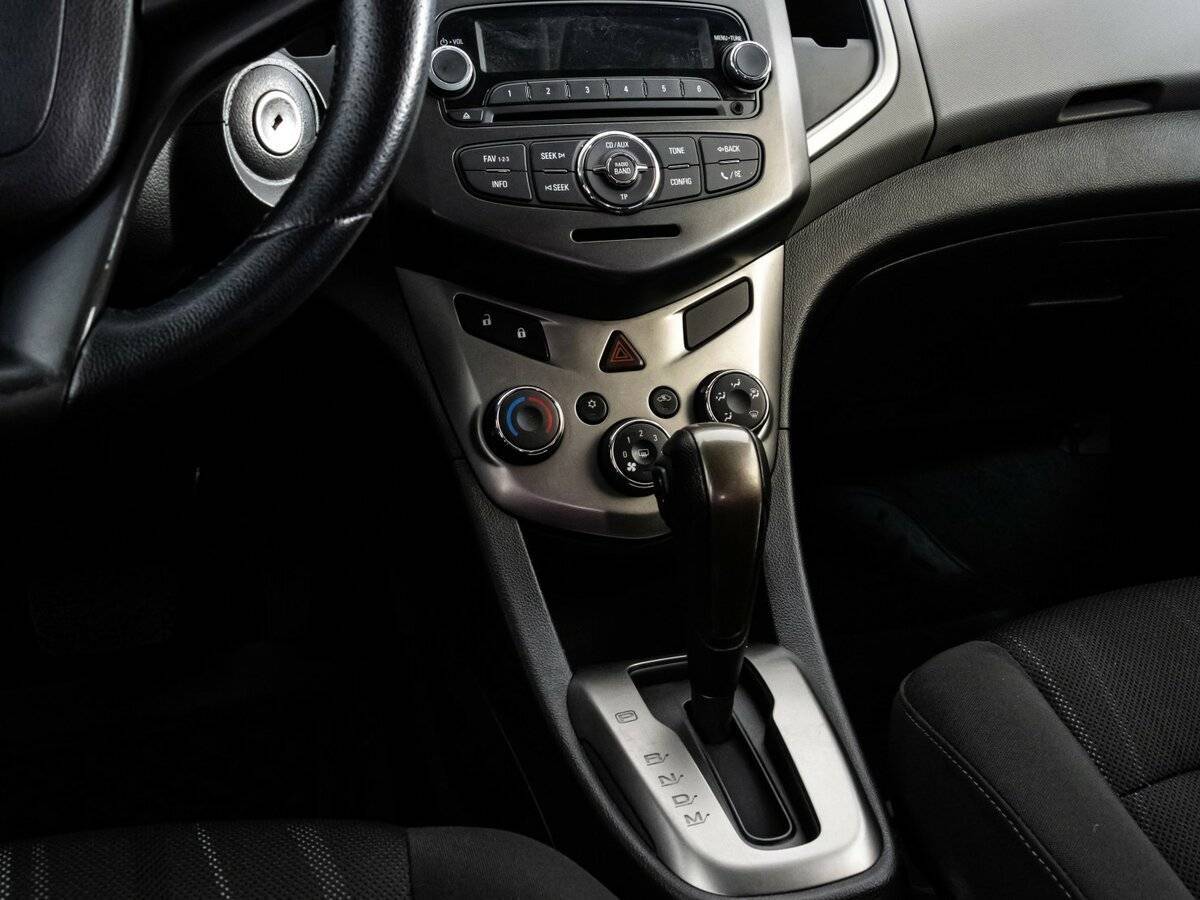 Купить Chevrolet Aveo с пробегом. Фото: #9