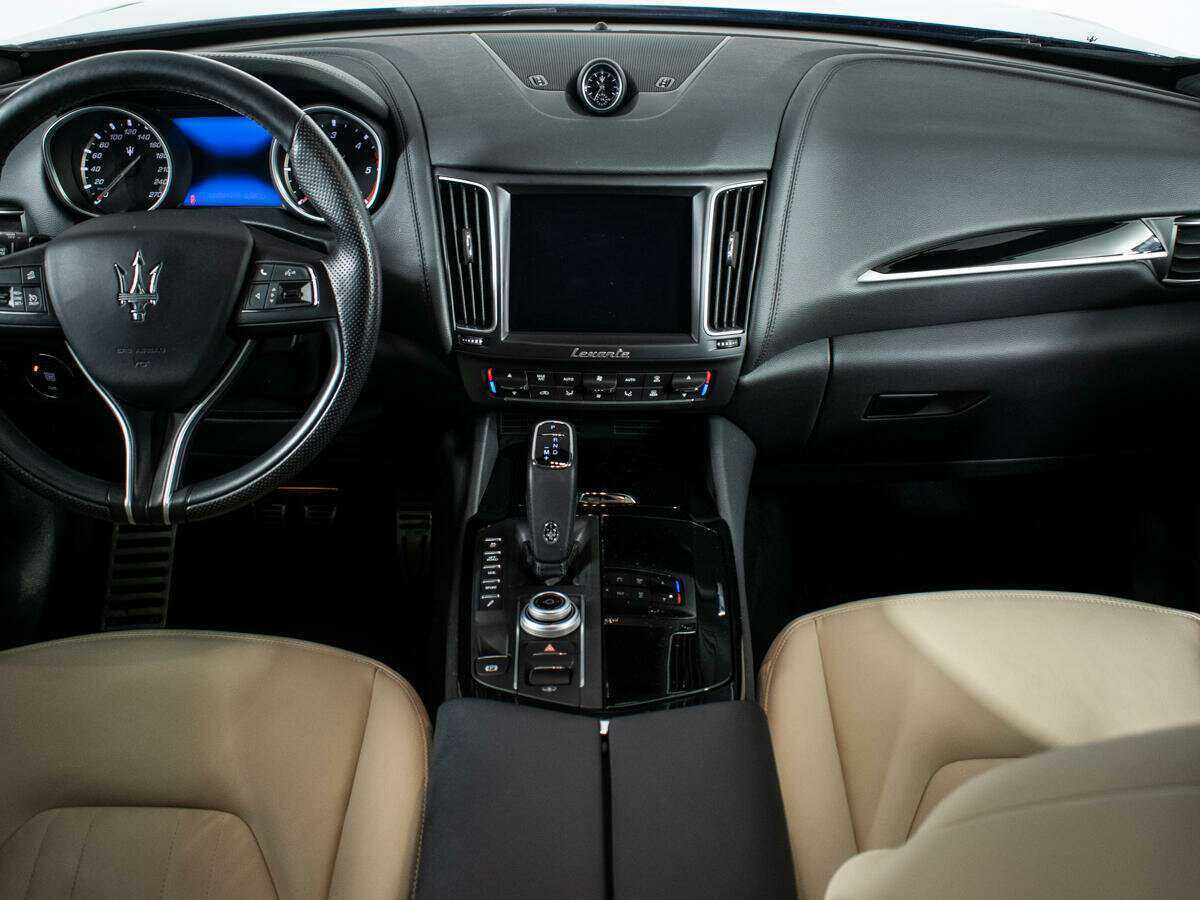 Купить Maserati Levante с пробегом. Фото: #9