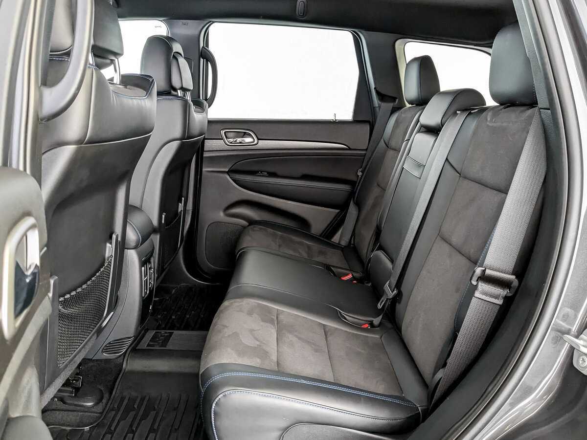 Купить Jeep Grand Cherokee с пробегом. Фото: #10