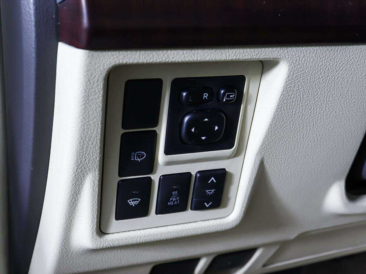 Купить Toyota Land Cruiser Prado с пробегом. Фото: #15