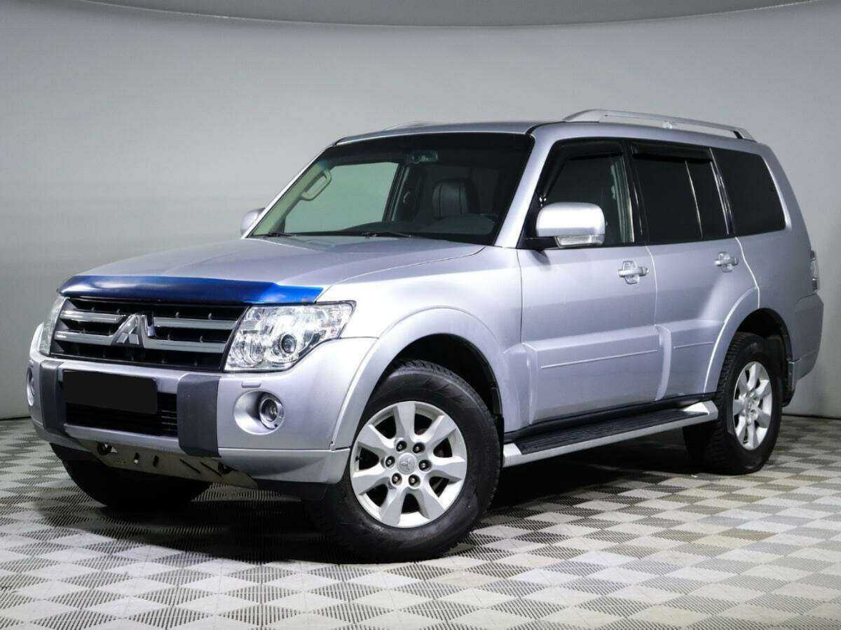 Купить Mitsubishi Pajero с пробегом. Фото: #0