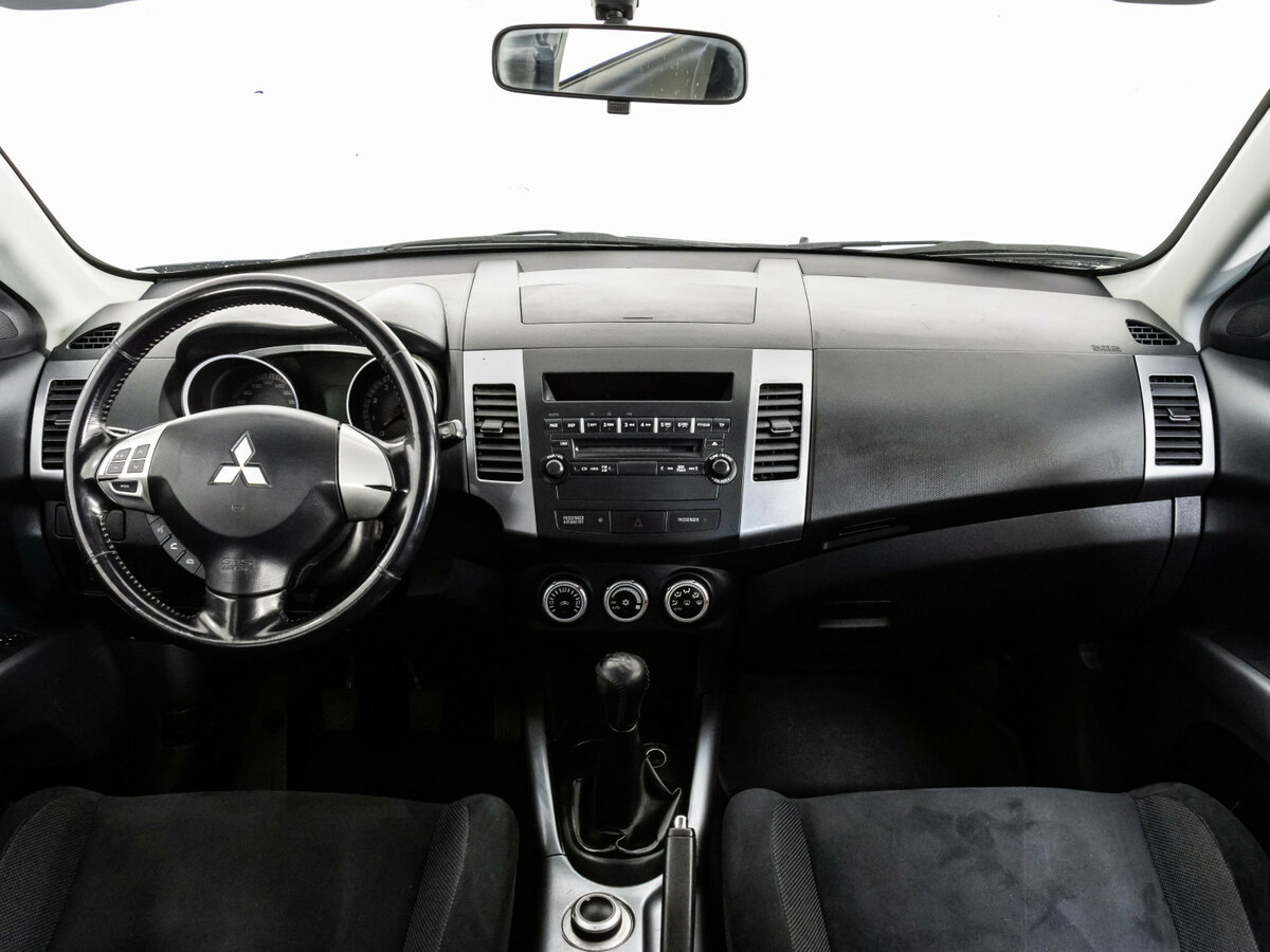 Купить Mitsubishi Outlander с пробегом. Фото: #7