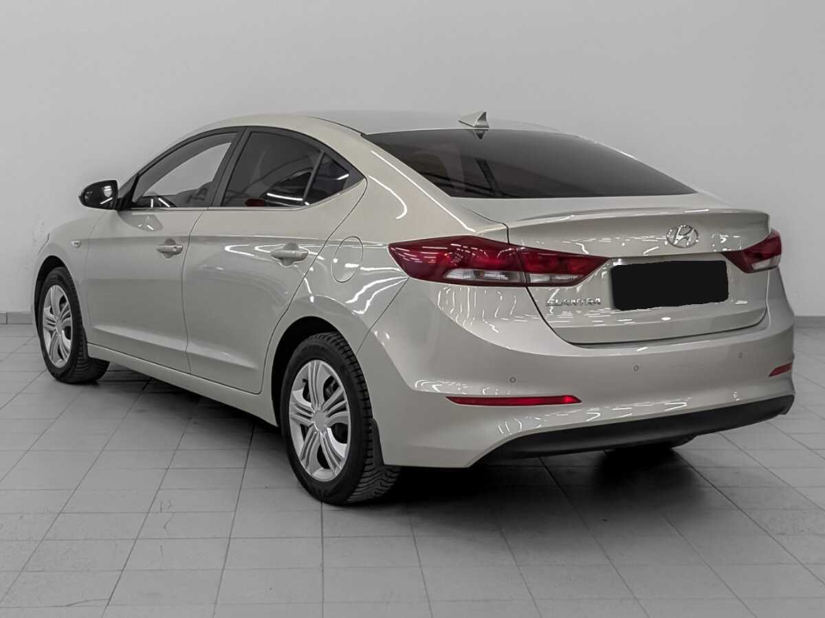 Купить Hyundai Elantra с пробегом. Фото: #6