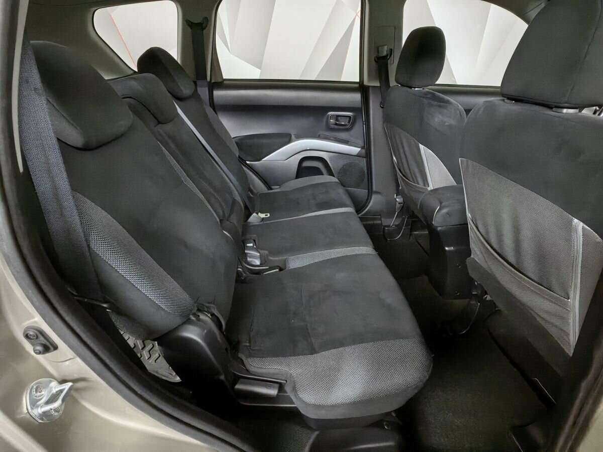 Купить Mitsubishi Outlander с пробегом. Фото: #10