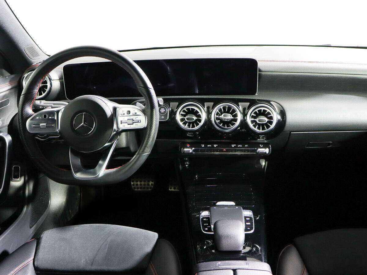 Купить Mercedes-Benz CLA с пробегом. Фото: #11