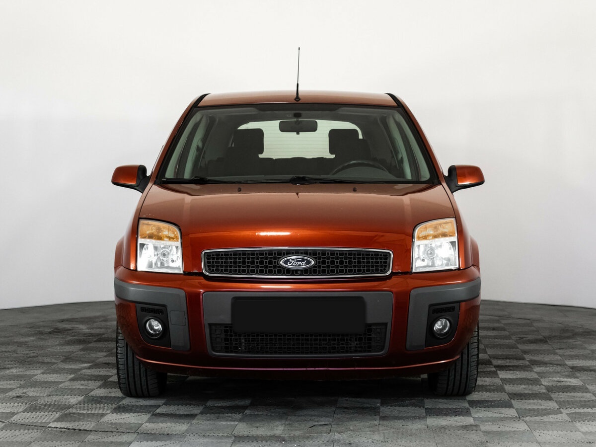 Купить Ford Fusion с пробегом. Фото: #1