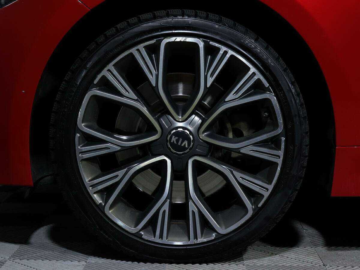 Купить Kia Stinger с пробегом. Фото: #14