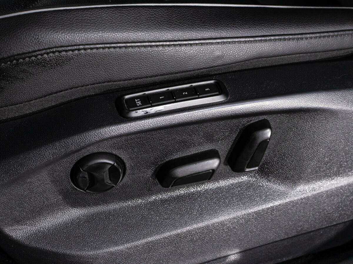 Купить Volkswagen Tiguan с пробегом. Фото: #18