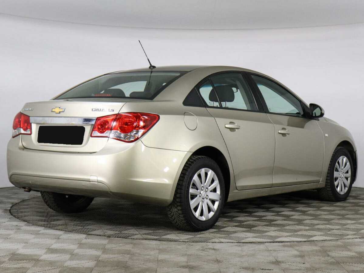 Купить Chevrolet Cruze с пробегом. Фото: #4