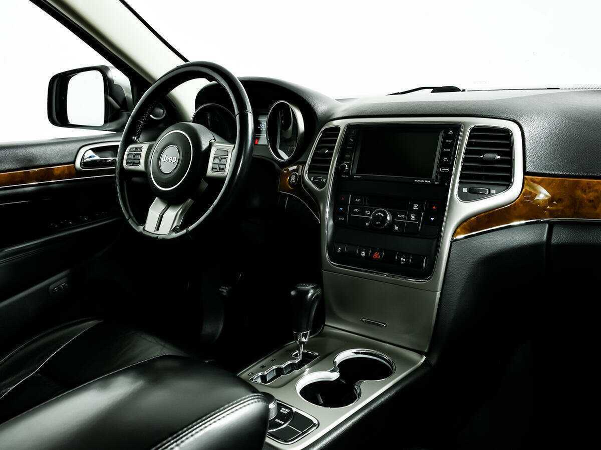 Купить Jeep Grand Cherokee с пробегом. Фото: #8