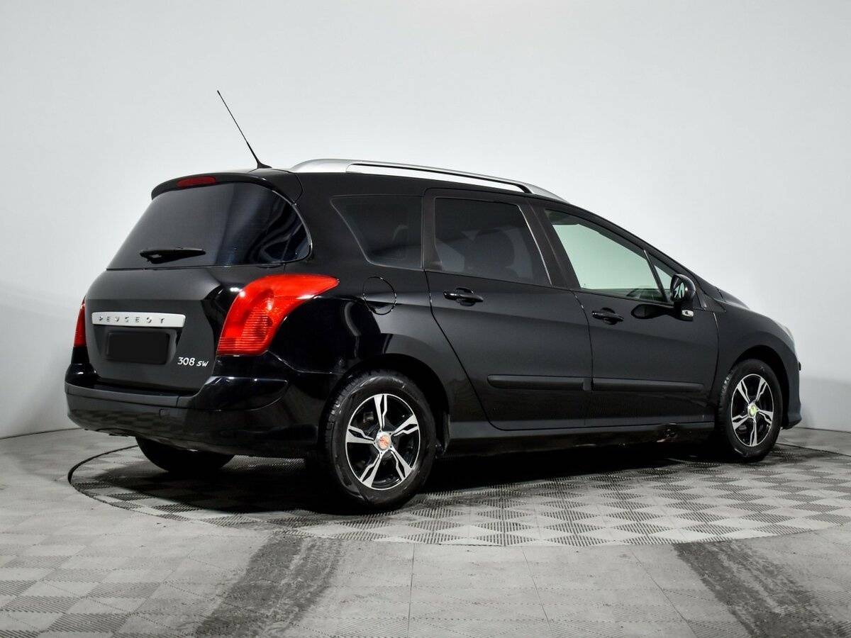 Купить Peugeot 308 с пробегом. Фото: #4