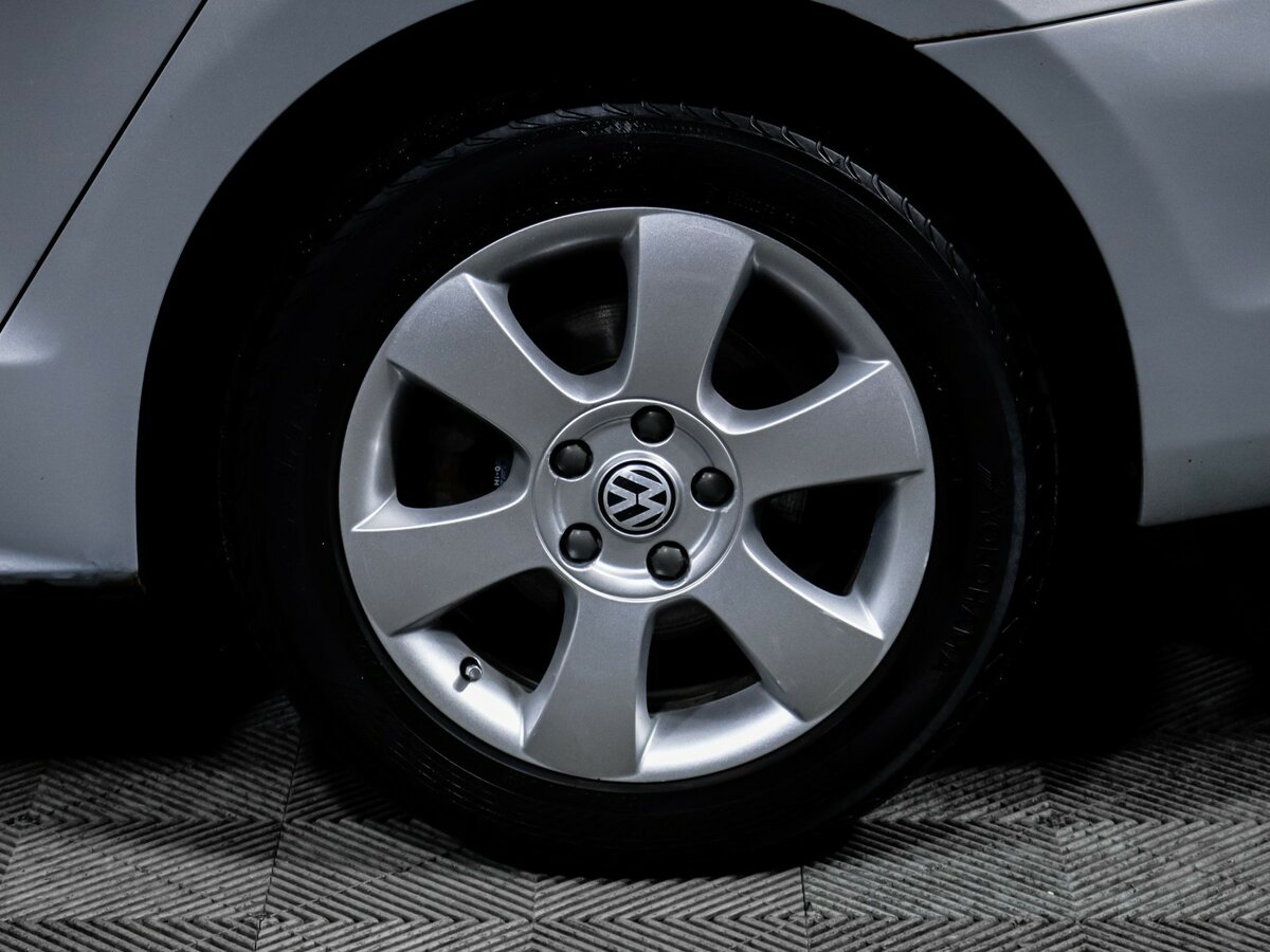 Купить Volkswagen Jetta с пробегом. Фото: #10