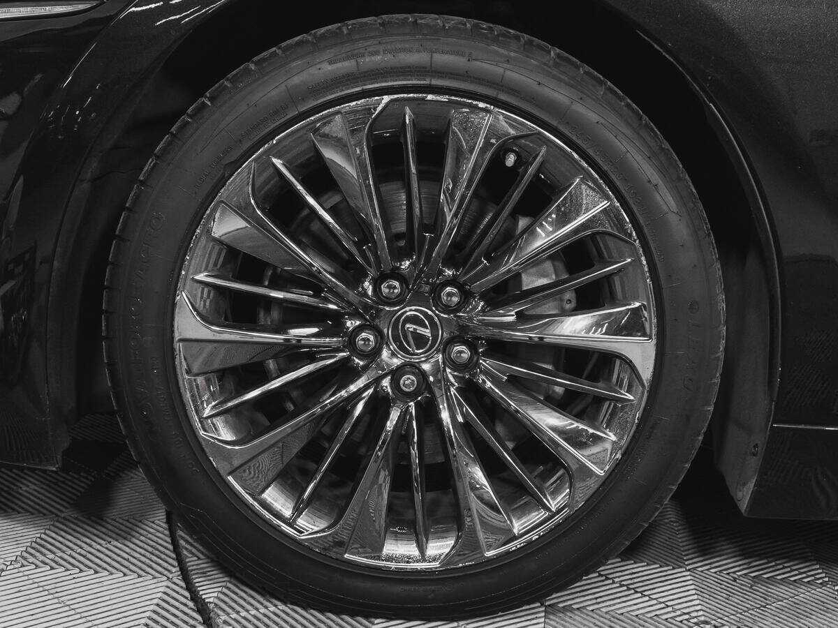 Купить Lexus LS с пробегом. Фото: #18