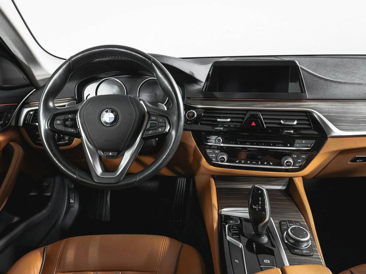 Купить BMW 5 серии с пробегом. Фото: #11