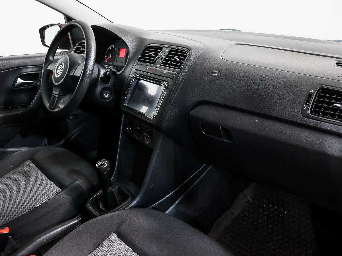 Купить Volkswagen Polo с пробегом. Фото: #6