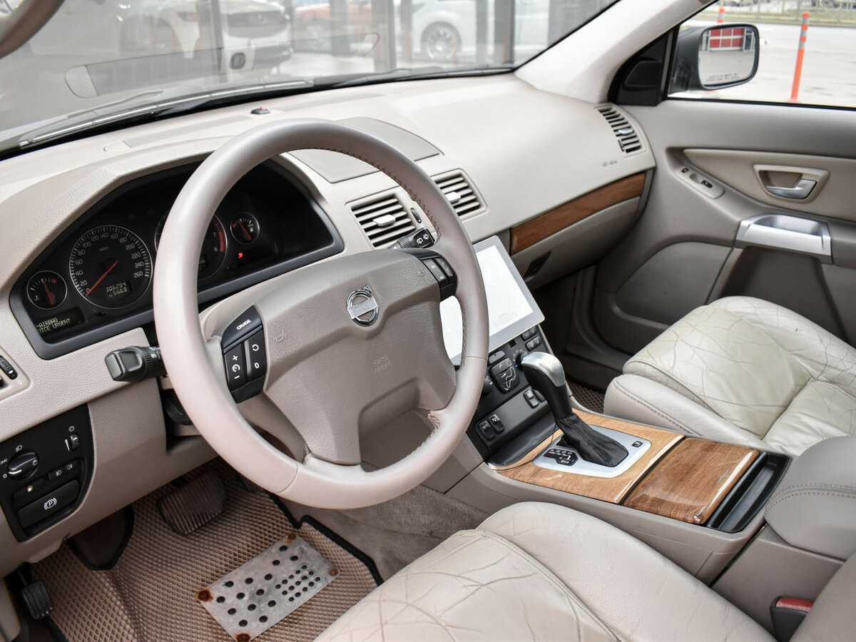 Купить Volvo XC90 с пробегом. Фото: #8