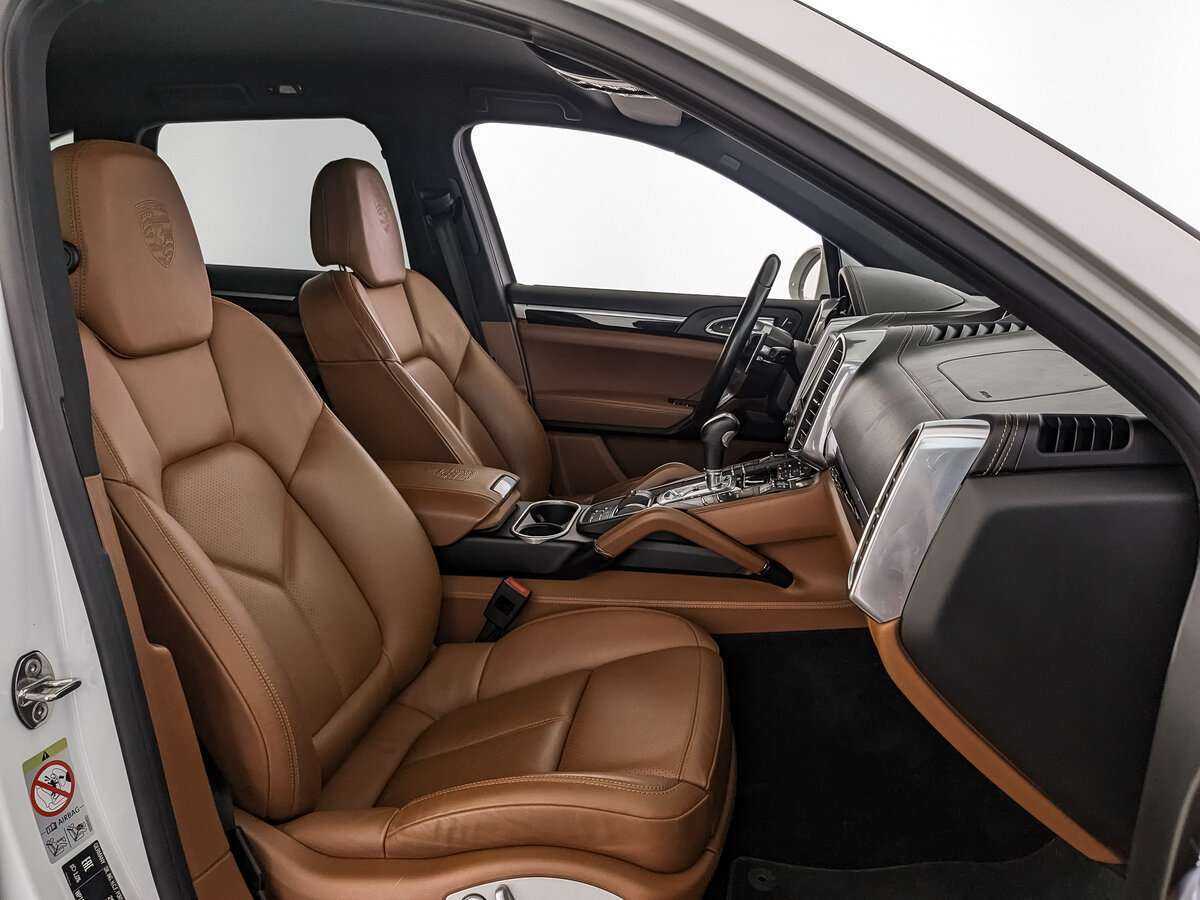 Купить Porsche Cayenne с пробегом. Фото: #18