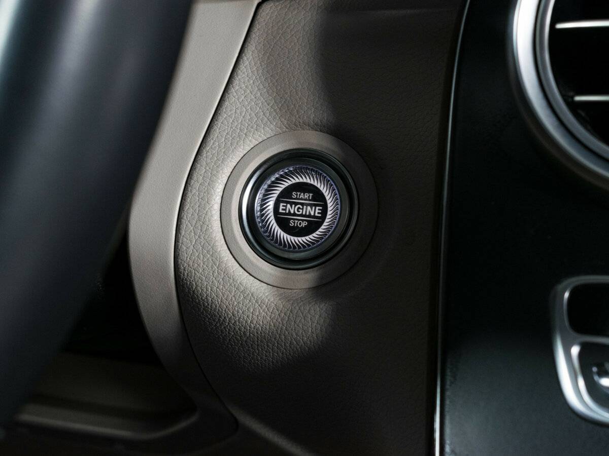 Купить Mercedes-Benz GLC с пробегом. Фото: #15