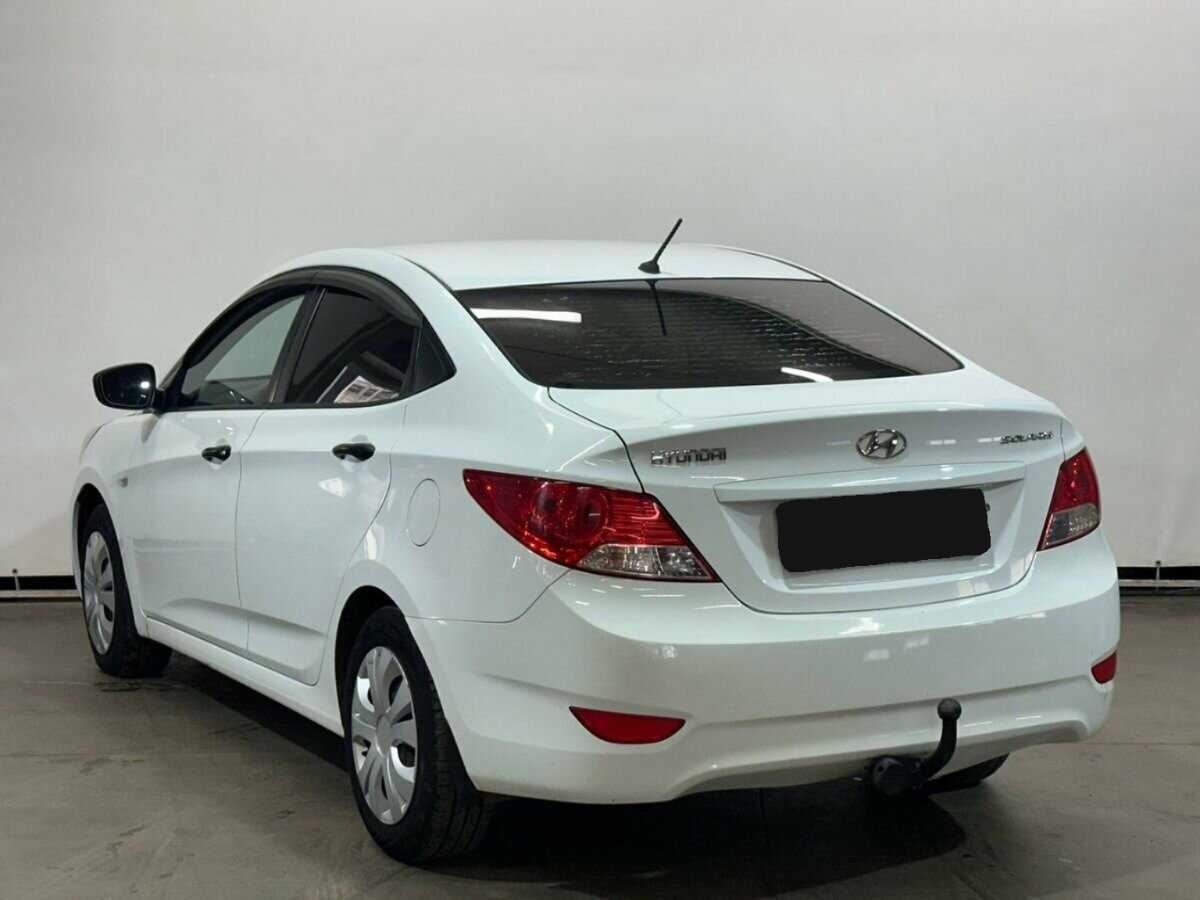 Купить Hyundai Solaris с пробегом. Фото: #6