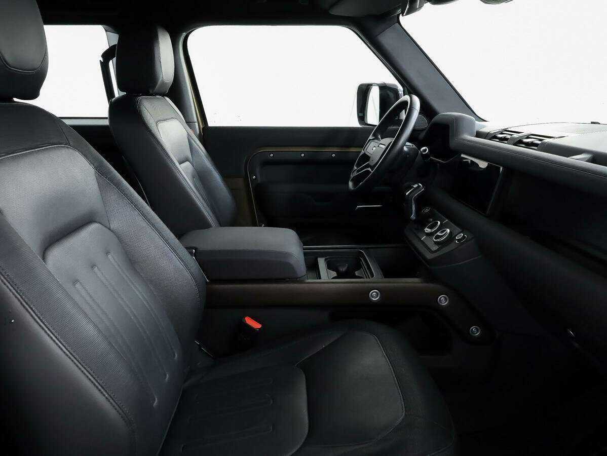 Купить Land Rover Defender с пробегом. Фото: #10