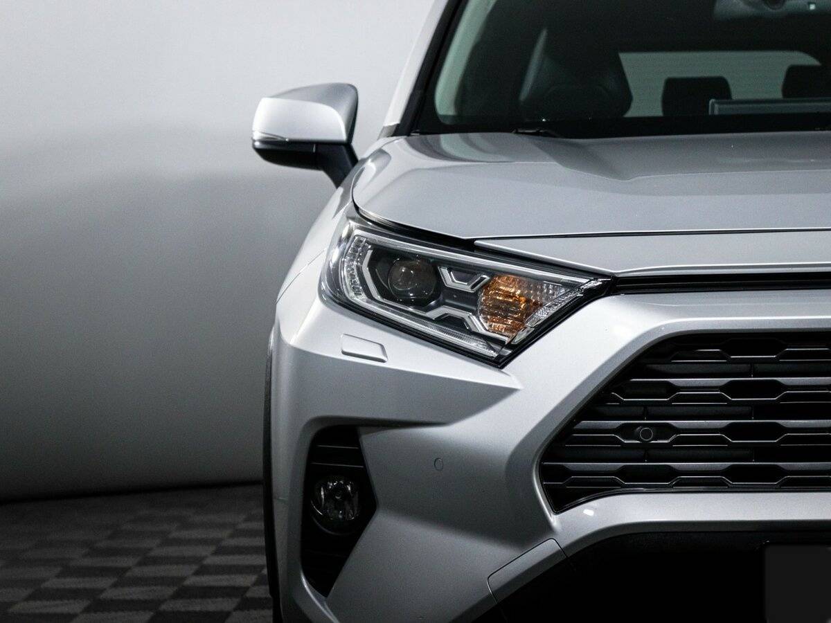 Купить Toyota RAV4 с пробегом. Фото: #17