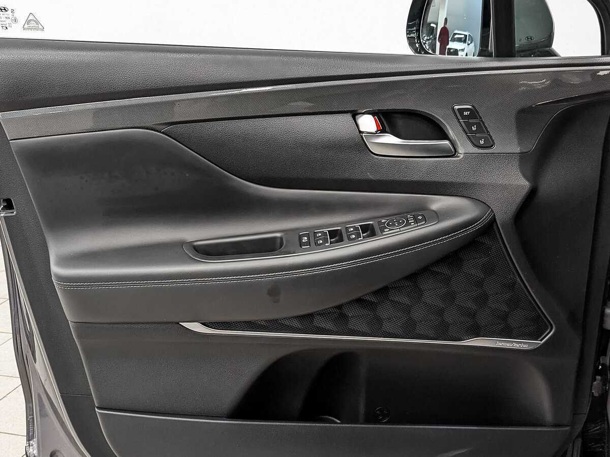 Купить Hyundai Santa Fe с пробегом. Фото: #18