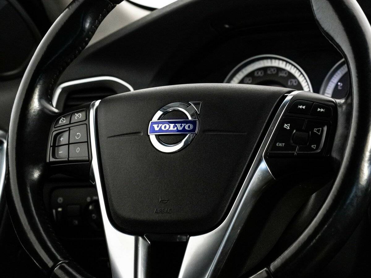 Купить Volvo S60 с пробегом. Фото: #10