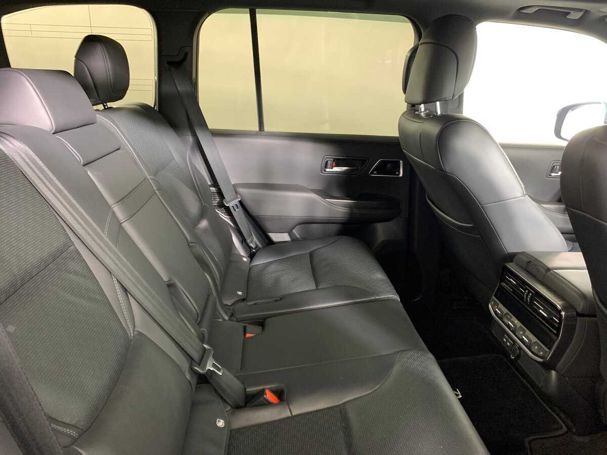 Купить Toyota Land Cruiser с пробегом. Фото: #16