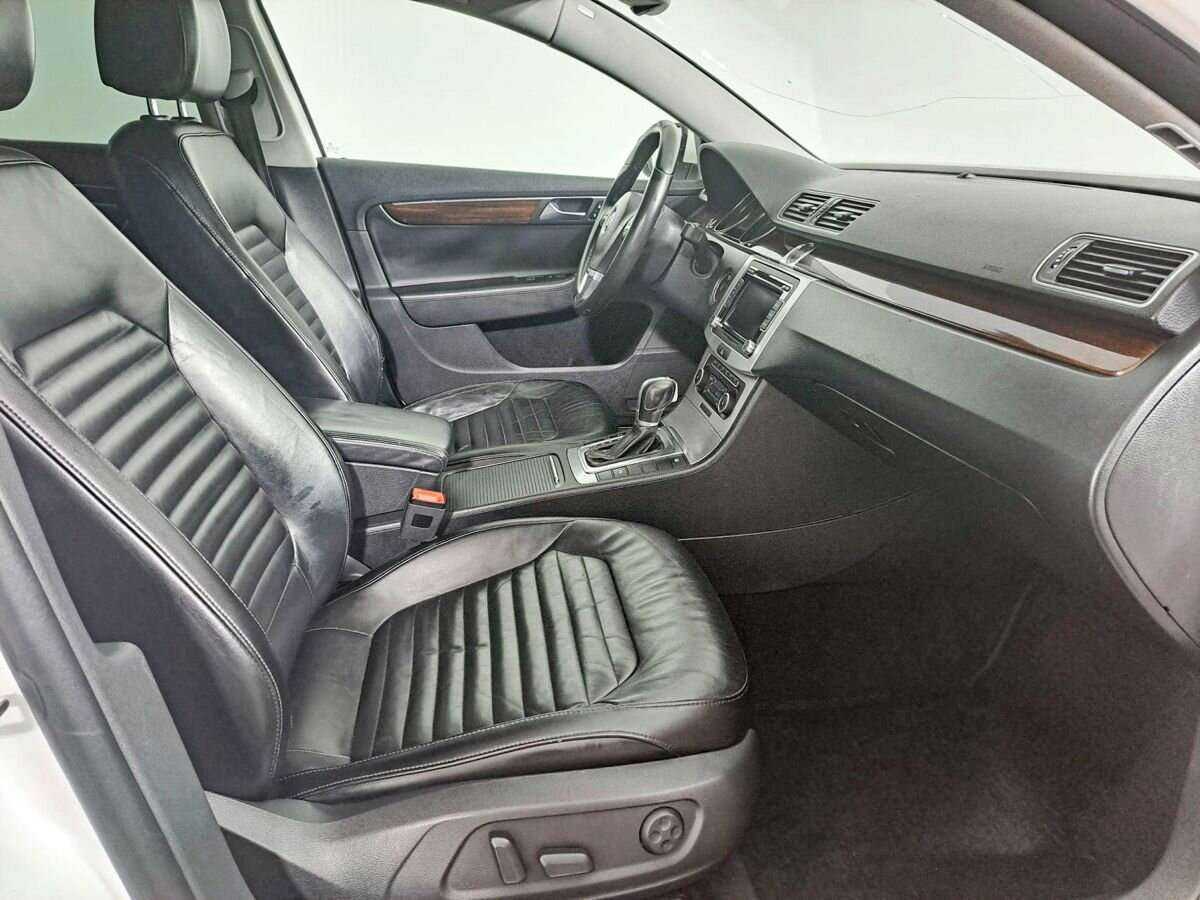 Купить Volkswagen Passat с пробегом. Фото: #8