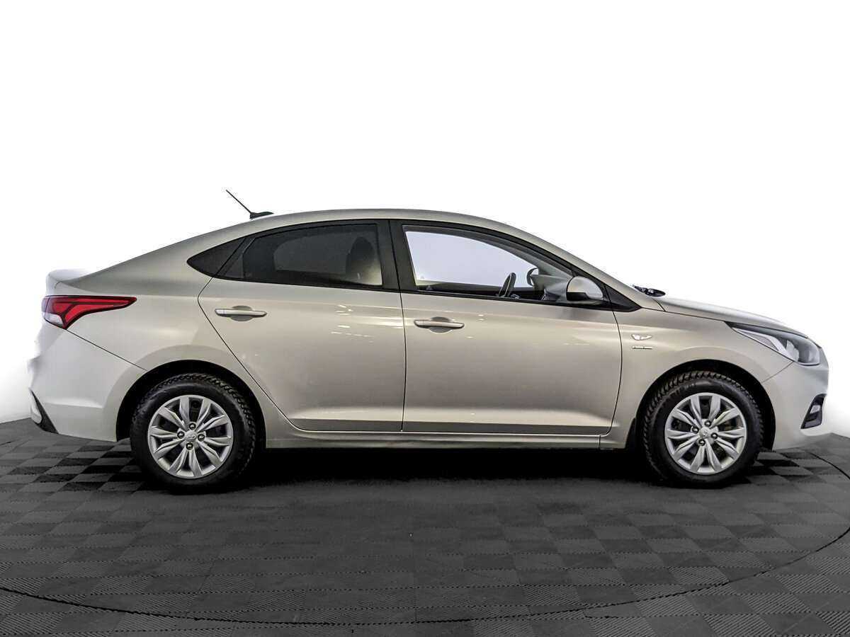 Купить Hyundai Solaris с пробегом. Фото: #3