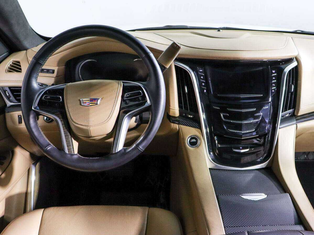 Купить Cadillac Escalade с пробегом. Фото: #11