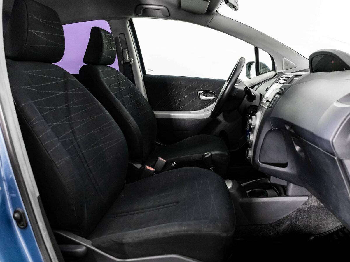 Купить Toyota Yaris с пробегом. Фото: #16