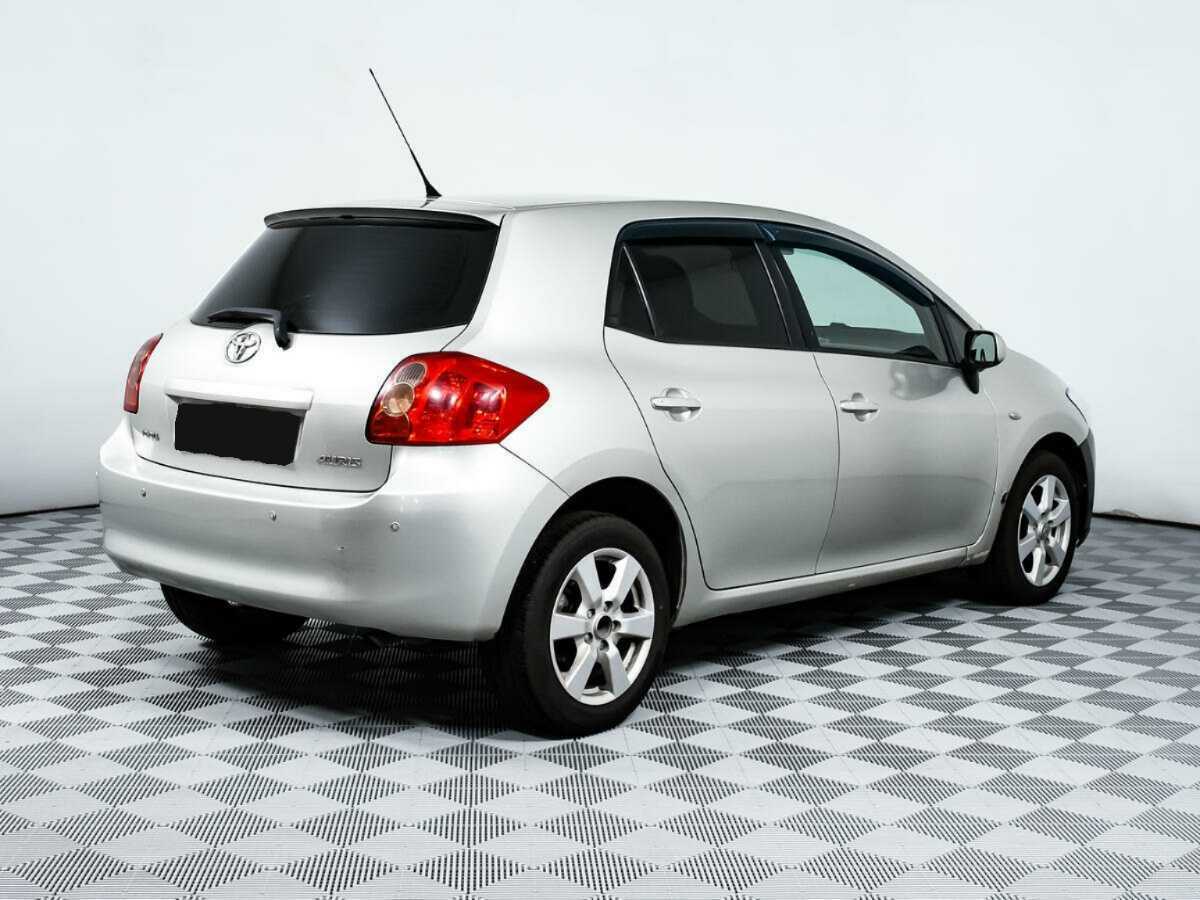 Купить Toyota Auris с пробегом. Фото: #4