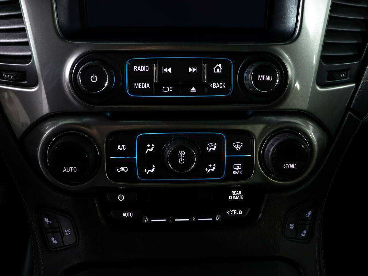 Купить Chevrolet Tahoe с пробегом. Фото: #26