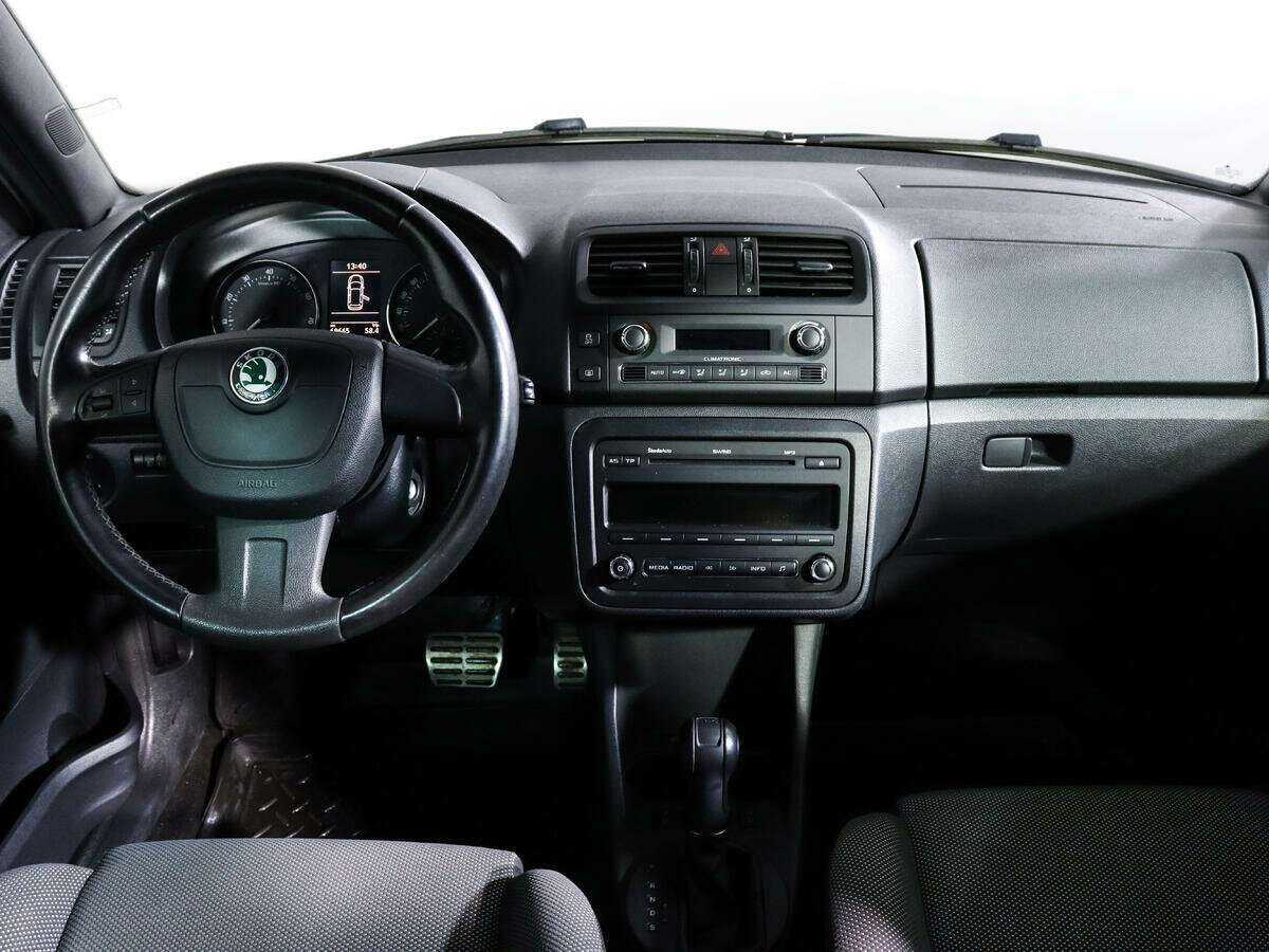 Купить Skoda Fabia с пробегом. Фото: #11