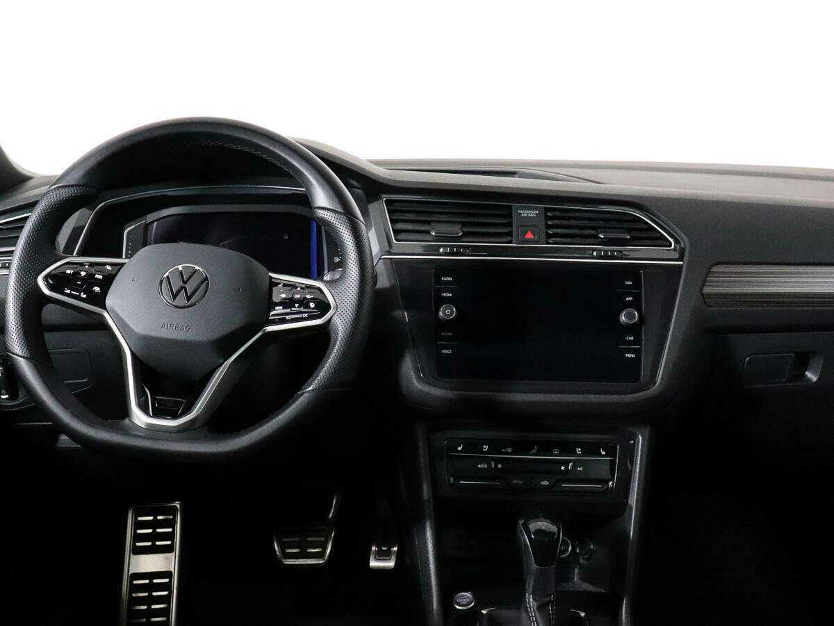 Купить Volkswagen Tiguan с пробегом. Фото: #8