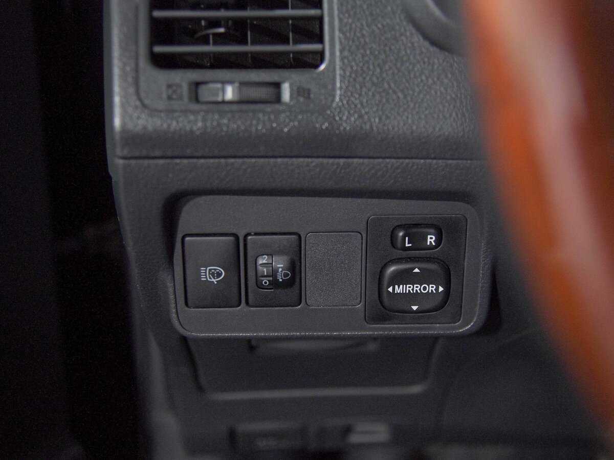 Купить Toyota Corolla с пробегом. Фото: #11