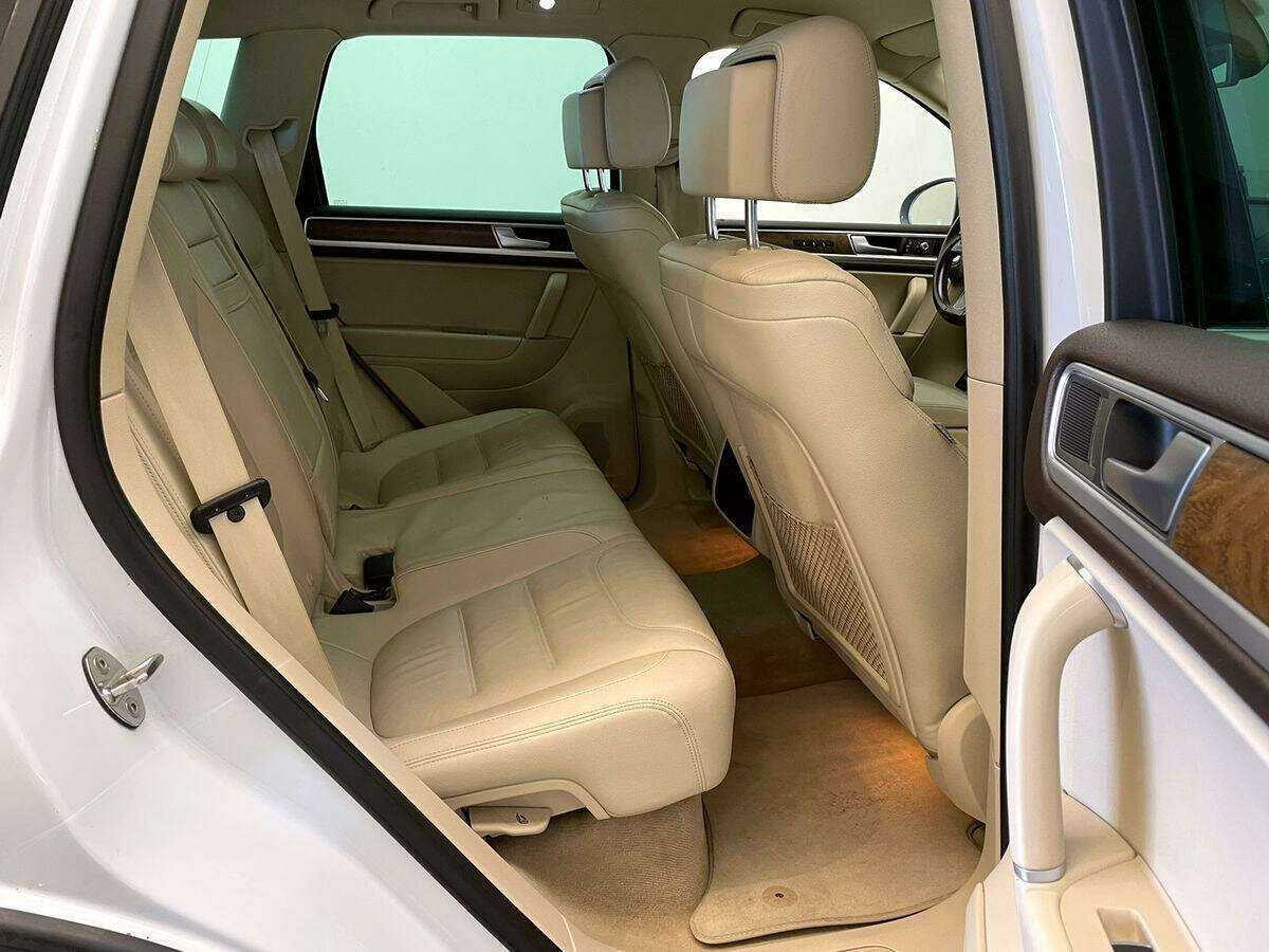 Купить Volkswagen Touareg с пробегом. Фото: #7