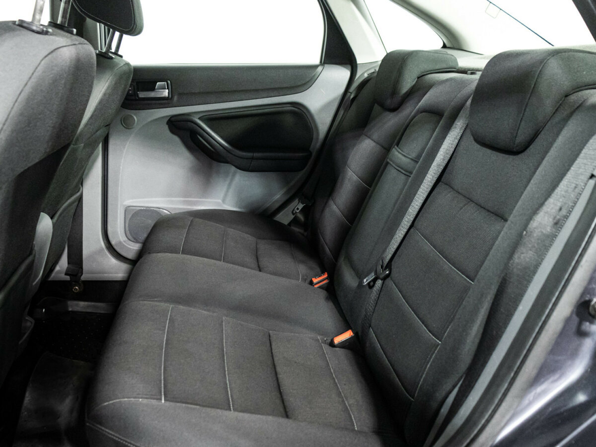 Купить Ford Focus с пробегом. Фото: #9