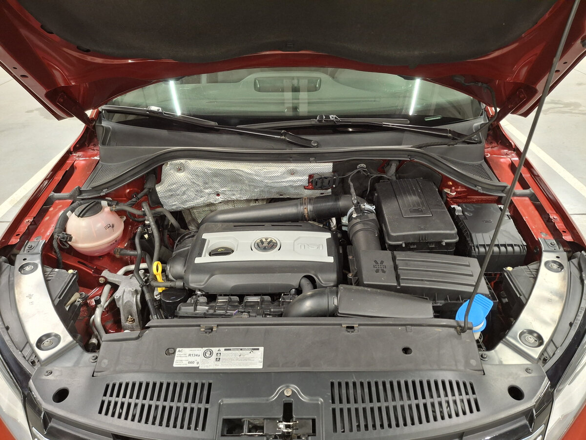 Купить Volkswagen Tiguan с пробегом. Фото: #8