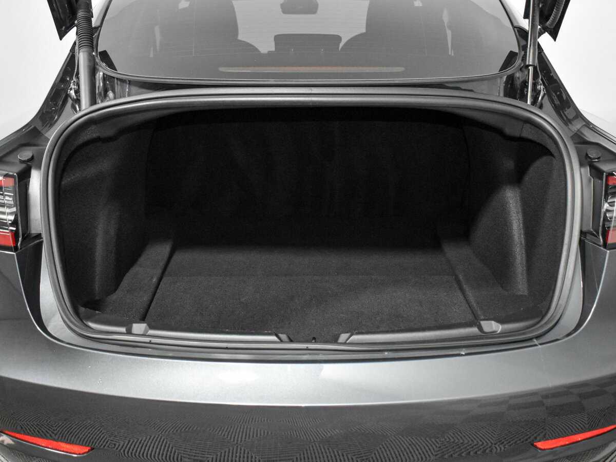 Купить Tesla Model 3 с пробегом. Фото: #24