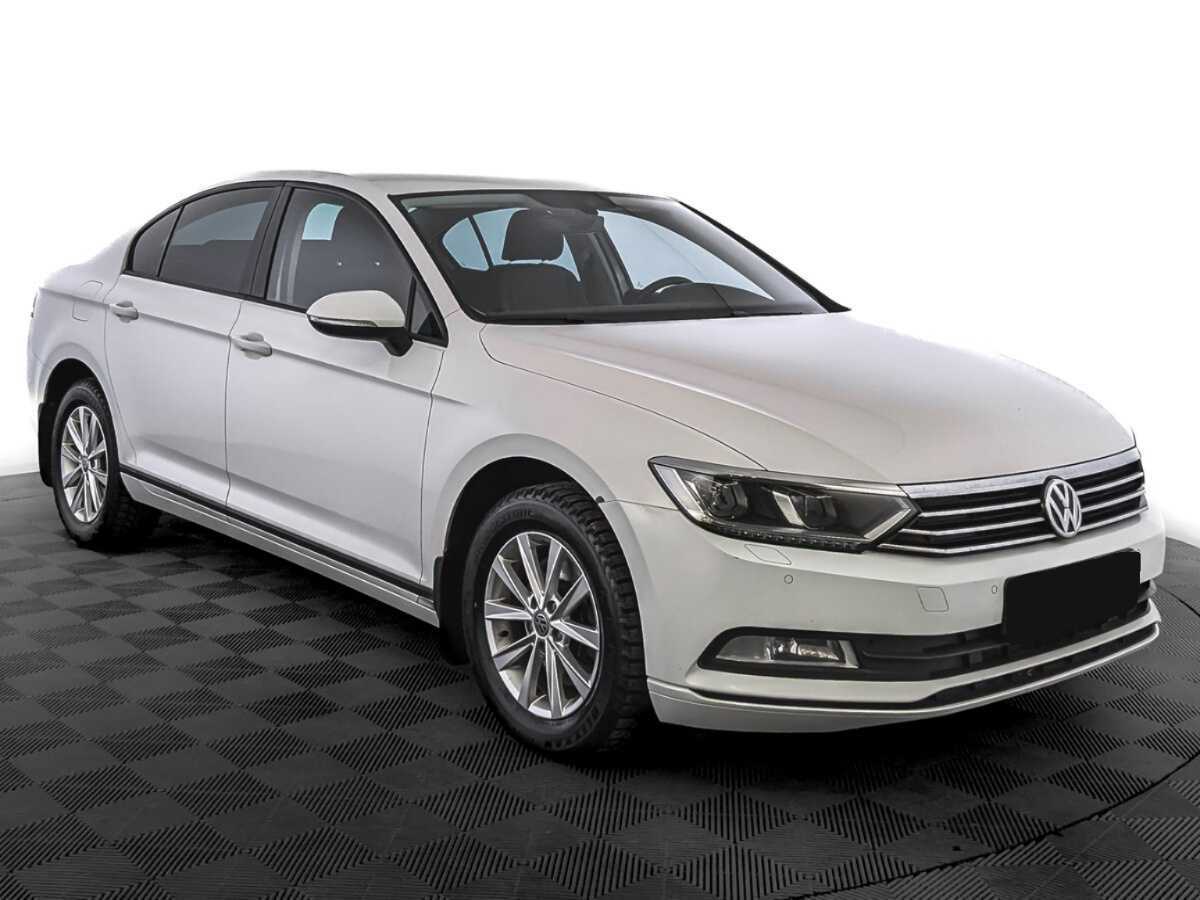 Купить Volkswagen Passat с пробегом. Фото: #2