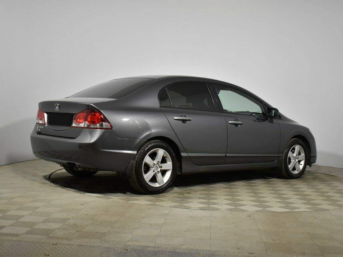 Купить Honda Civic с пробегом. Фото: #4