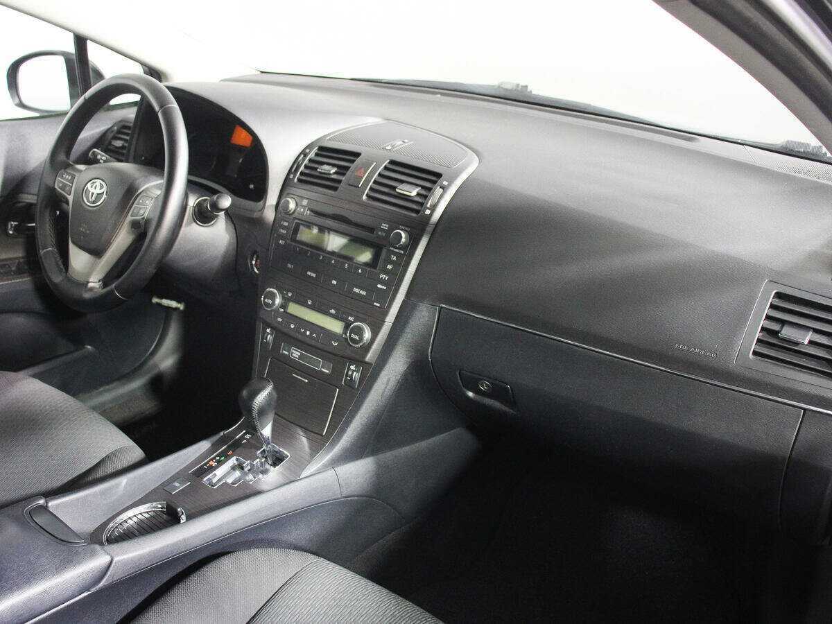 Купить Toyota Avensis с пробегом. Фото: #6