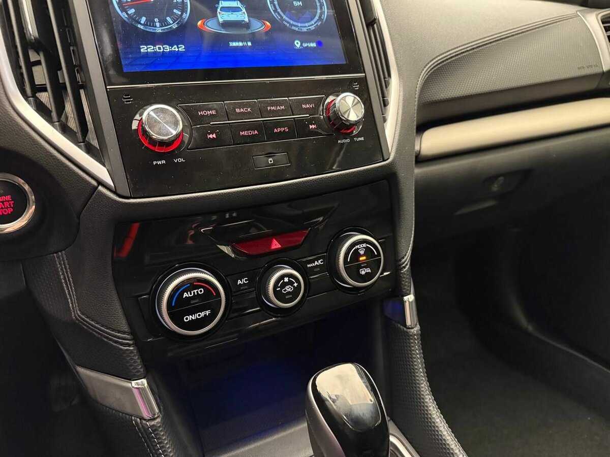 Купить Subaru Forester с пробегом. Фото: #11