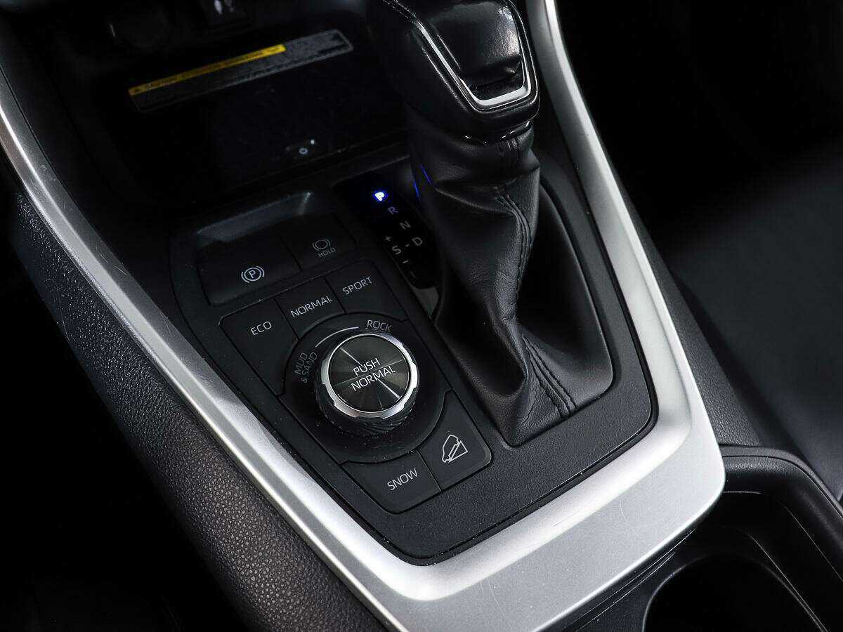 Купить Toyota RAV4 с пробегом. Фото: #15